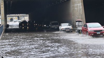 الأمطار تغرق مطار بيروت الدولي (فيديو)