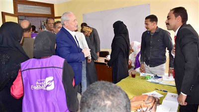 محافظ الأقصر يتفقد لجان الانتخابات الرئاسية في آخر أيام التصويت