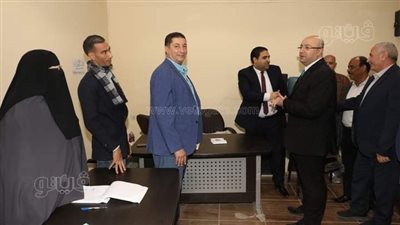 محافظ بني سويف يتابع انتظام العملية الإنتخابية بلجان إهناسيا وببا