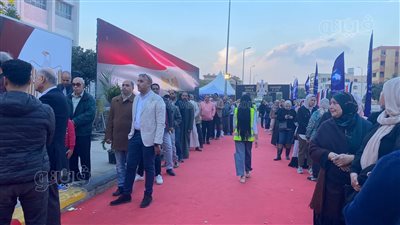 20 صورة ترصد تزايد أعداد الناخبين بالقاهرة والجيزة في آخر أيام انتخابات الرئاسة 2024