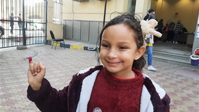 شاهد فرحة أطفال البحيرة بمرافقة ذويهم للجان الانتخابات الرئاسية 2024