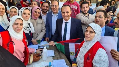 وكيل صحة البحيرة يتابع عمل الفرق الطبية باللجان الانتخابية بالرحمانية (صور)