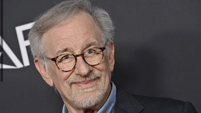 ستيفن سبيلبرج متجاهلا محرقة الأطفال في غزة: بدأت مشروعا ضخما لتوثيق أحداث يوم 7 أكتوبر