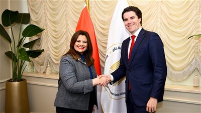 وزيرة الهجرة ونائب وزير الخارجية الأسترالي يلتقيان لبحث التعاون المشترك