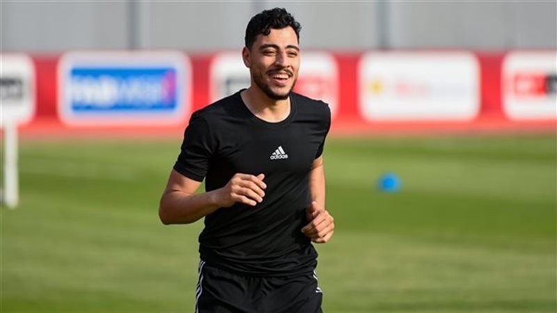 أكرم توفيق لاعب الأهلي،فيتو