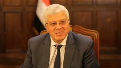 أيمن عاشور: اهتمام الدولة بالبعثات الدراسية يدعم النهوض بالتعليم العالي