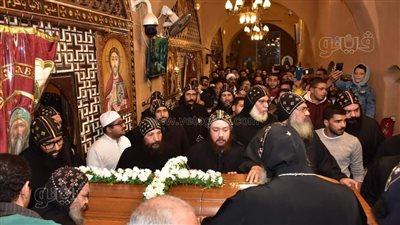 الأنبا يوساب يترأس صلوات جناز الراهب تادرس الشايب بالأقصر (صور)