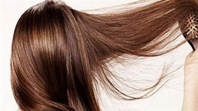 وصفة طبيعية لترطيب الشعر وتغذيته من الجذور