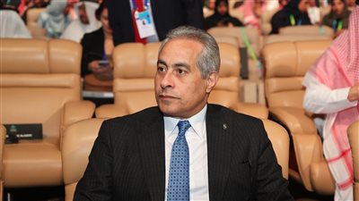 وزير العمل يكلف بتطبيق الحد الأدنى للأجور بالقطاع الخاص بدون استثناءات