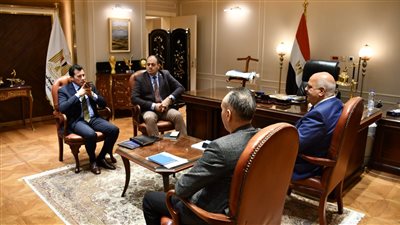 وزير الرياضة يبحث ملف استضافة مصر لبطولة العالم للرماية
