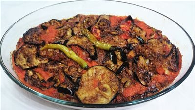 طريقة عمل المسقعة المصرية على أصولها 