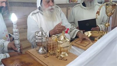 الأنبا جوارجيوس يدشن أواني خدمة كنيسة رئيس الملائكة ميخائيل