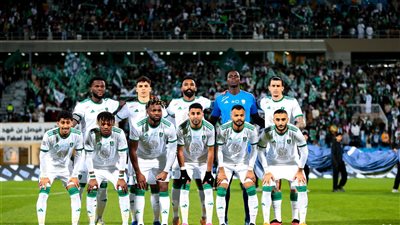 الدوري السعودي، تعادل أهلي جدة والأخدود 2\2 في الشوط الأول