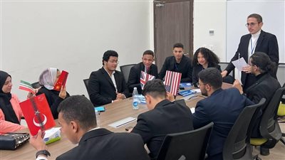 طلاب المنصورة الجديدة ينظمون نموذجا للأمم المتحدة 