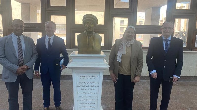 جامعة عين شمس، فيتو