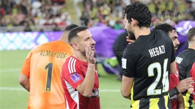 علي معلول يحرز الهدف الأول للأهلي في اتحاد جدة