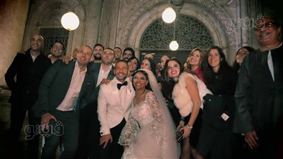 ظهور لافت لأسرة الفنانة أسماء أبو اليزيد في حفل زفافها