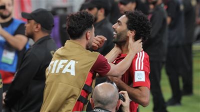 حسين الشحات يحرز الهدف الثاني للنادي الأهلي في مرمى اتحاد جدة 