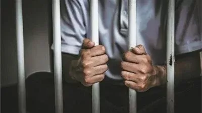 ضبط نجل شقيق برلماني شهير بحوزته 17 طلقة خرطوش داخل سيارة بالجيزة