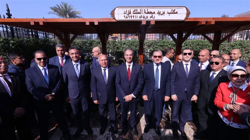 وزيرا الاتصالات والتقل،