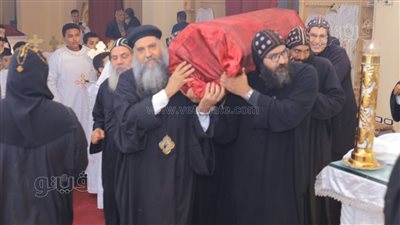 دير الأنبا متاؤس الفاخوري في الأقصر يحتفل بعيد نياحة شفيعه بمدينة إسنا (صور)