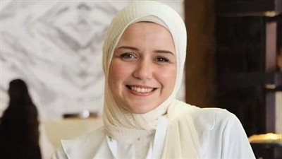 حكاية يمنى عاطف صانعة المحتوى الديني (فيديو)