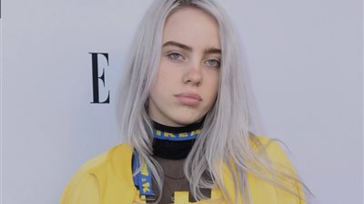 بيلي إيليش تغني What Was I Made For خلال استضافتها في SNL (فيديو)