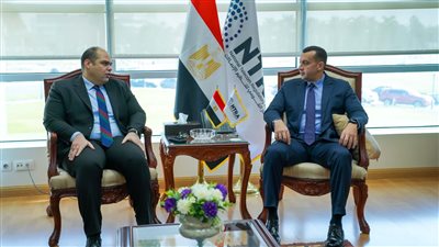 إصدار إرشادات حوكمة خدمات شركات الاتصالات داخل المجمعات العمرانية المغلقة 