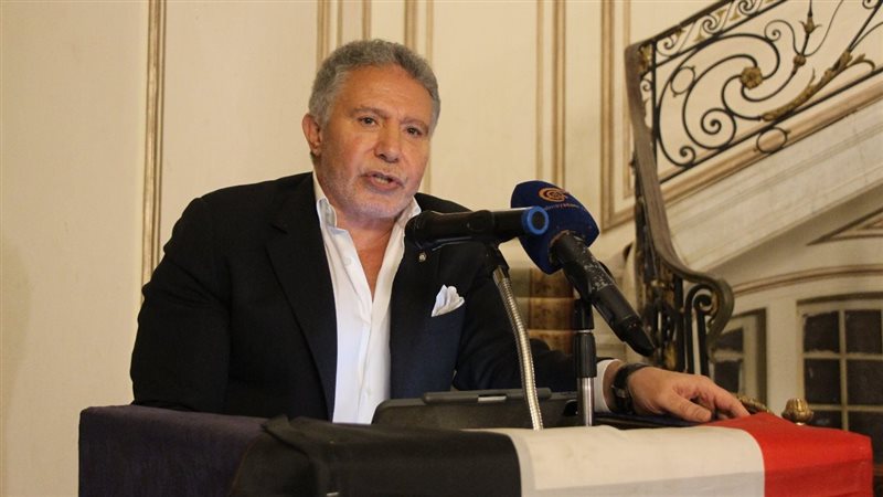 اكمل قرطام،فيتو