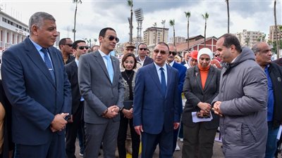 محافظ الإسكندرية بتفقد مركز السيطرة الموحد للشبكة الوطنية للطوارئ والسلامة العامة