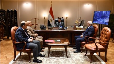 وزير الشباب والرياضة يلتقي رئيس اتحاد الكاراتيه