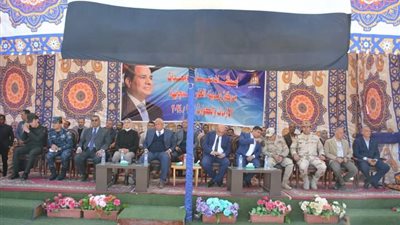 محافظ الوادي الجديد يشهد اصطفاف معدات الإغاثة بمركز الخارجة 