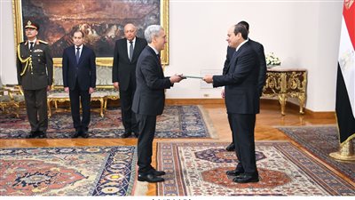  لحظة تسلم الرئيس السيسي أوراق اعتماد عدد من السفراء الجدد (فيديو وصور)