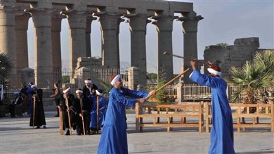 ختام مهرجان التحطيب بمنتدى دندرة الثقافي التراثي في قنا (فيديو)