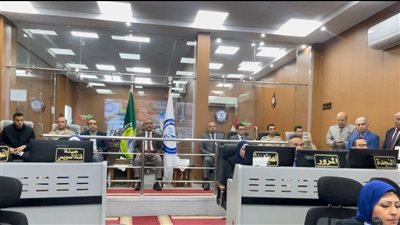 محافظ الإسماعيلية يستقبل لجنة متابعة جاهزية معدات مواجهة الأزمات والكوارث 