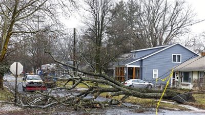 بسبب عاصفة، إلغاء وتأجيل مئات الرحلات الجوية في أمريكا وشلل إداري يضرب الولايات