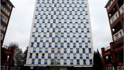 تدفع 100 ألف دولار في شقة مطلوب إزالتها