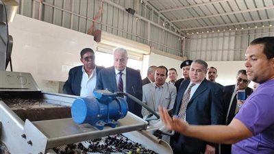 بتكلفة 18 مليون جنيه، محافظ جنوب سيناء يفتتح معصرة زيتون بمدينة رأس سدر