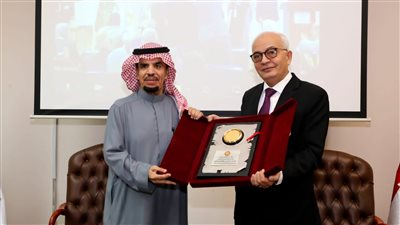 تعاون بين التعليم و