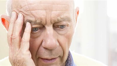 قد يصيب الأشخاص بسن الـ 30، أعراض وأسباب الزهايمر المبكر