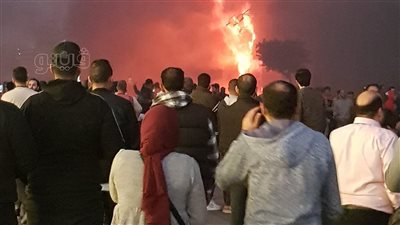 اصابة المواطنين باختناقات فى حريق وسط البلد وسيارات الإطفاء تهرع لمكان البلاغ (فيديو وصور)