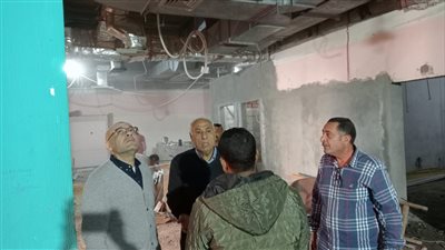 جولة لمدير مستشفيات جامعة القناة لمتابعة أعمال التطوير بمركز علاج الأورام (صور) 