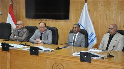 رئيس جامعة حلوان: ملتزمون بدعم الأنشطة الطلابية ورعاية الموهوبين