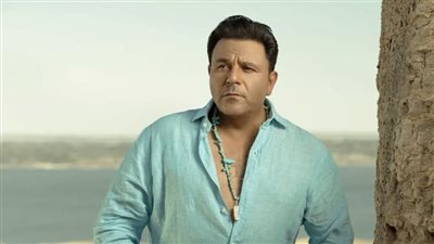  محمد فؤاد..اكتشفه عزت أبو عوف..توهج مطربًا..تألق سينمائيًا..ونجح تليفزيونيًا (فيديو) 