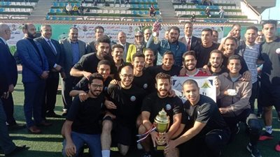 رئيس جامعة بنها يشهد حفل ختام الأنشطة الطلابية