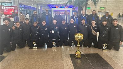 بعثة منتخب الناشئين تصل القاهرة بعد التتويج ببطولة إفريقيا للطائرة بليبيا