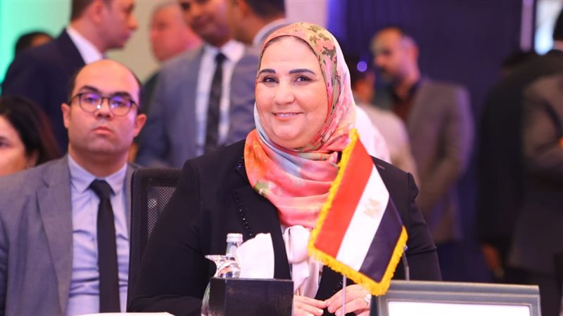 نيفين القباج وزيرة