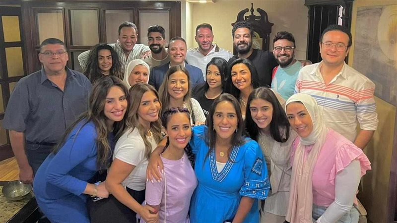 الراديو 9090 يطلق
