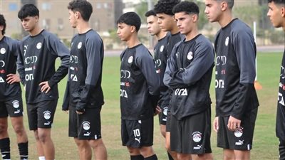 انطلاق معسكر منتخب الشباب للاعبين المحترفين ومزدوجي الجنسية (صور)
