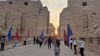 بث مباشر، بدء تعامد الشمس على قدس الأقداس بمعابد الكرنك في الأقصر 